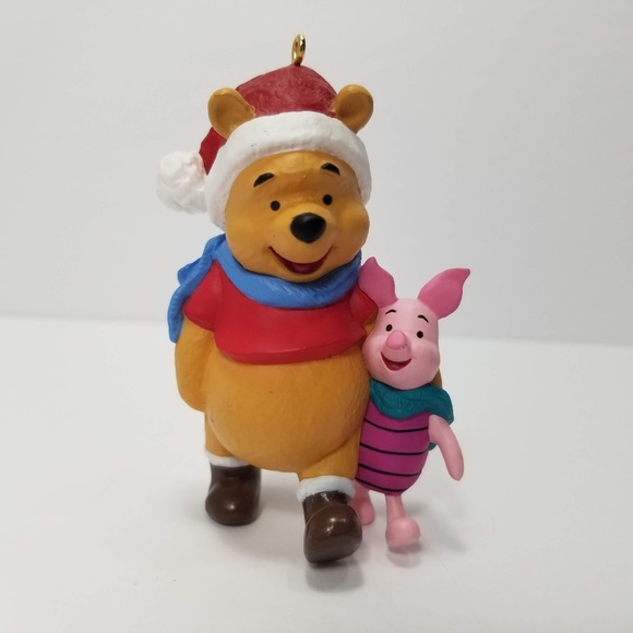 Winnie the pooh and Piglet ornament